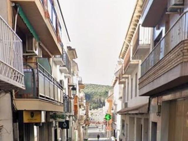 PISO EN HUELMA