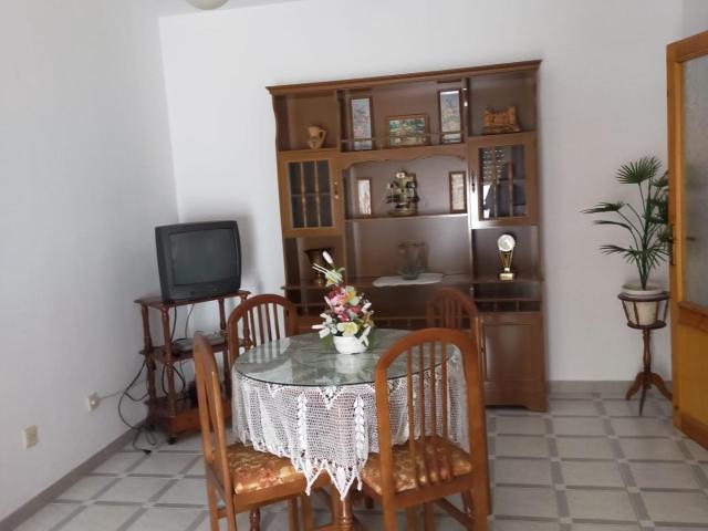 PISO EN HUELMA