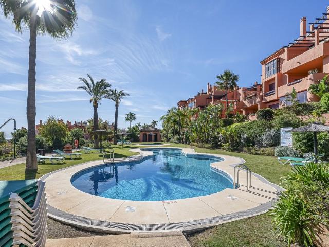 Piso en La Mairena Marbella