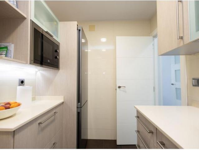Piso en La Marina del Port, Barcelona Oportunidad Única por €345.000