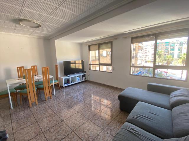 PISO EN LA OLIVERETA