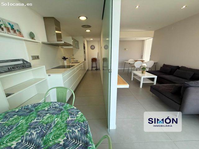Piso en la Parada Nova, 3 habitaciones, 2 baños, parking y terraza con vistas a Montserrat y perfect