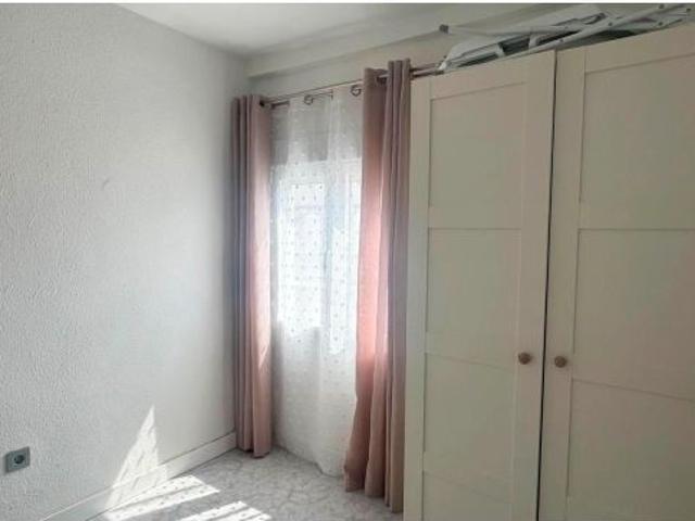 ¡ PISO EN LA ZONA DE SAGUNTO, CON TERRAZA!