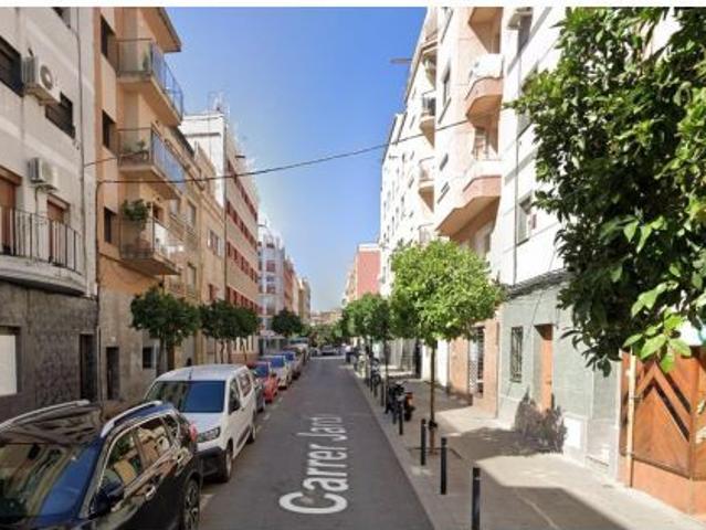 PISO EN LHOSPITALET DE LLOBREGAT