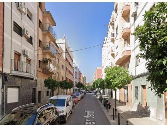 PISO EN LHOSPITALET DE LLOBREGAT