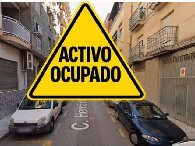 PISO EN LINARES