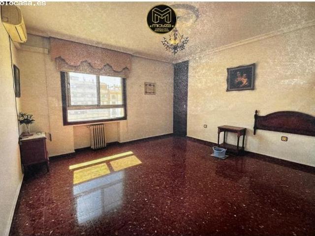 PISO EN LINARES