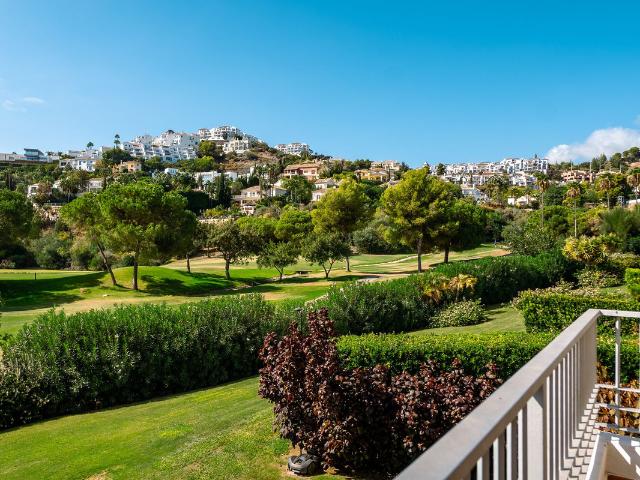 Piso en Los Arqueros Benahavis