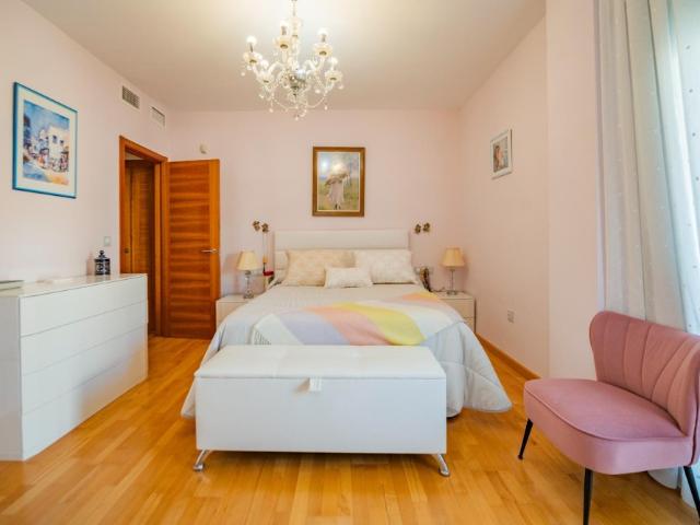 Piso en perfecto estado, moderno, amplio y funcional