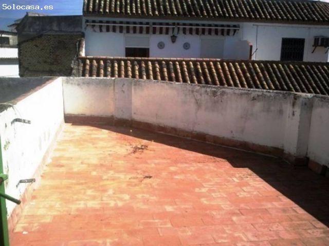 PISO EN PLANTA ALTA + LOCAL COMERCIAL