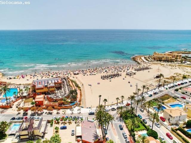 Piso en planta baja con 2 terrazas, vistas al mar y a la piscina en Orihuela
