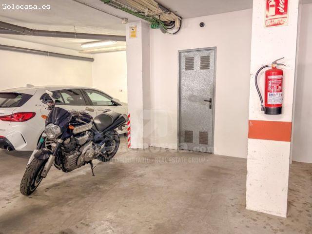 Piso en planta baja con piscina, terraza y parking en Ciutadella