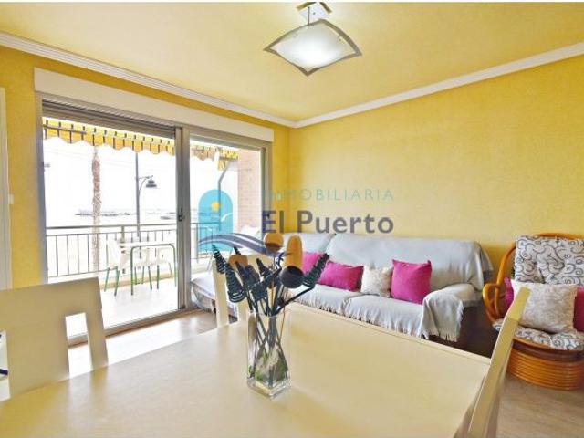 PISO EN PRIMERA LÍNEA, EN PLENO PASEO MARÍTIMO – REF 1015