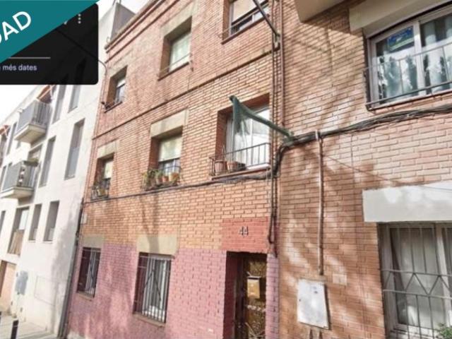 Piso en Sta. Coloma de Gramenet, para invertir