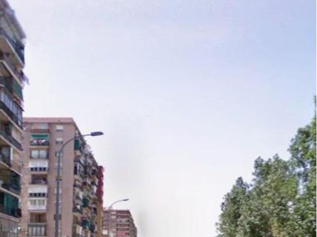 PISO EN SANT ADRIA DE BESOS