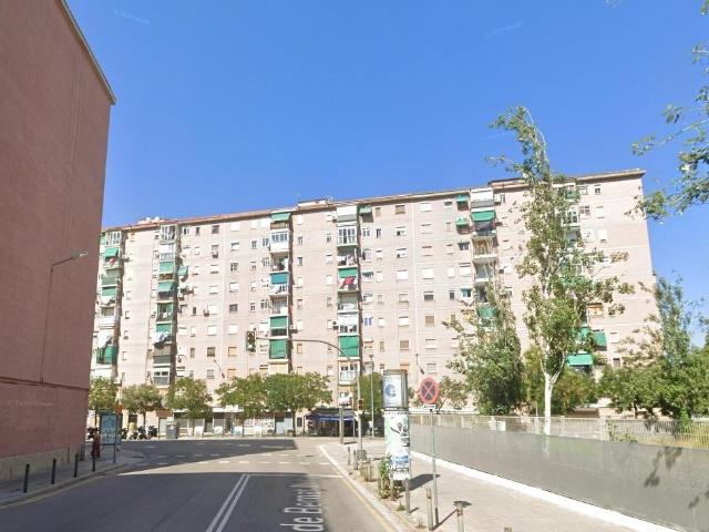 PISO EN SANT ADRIA DE BESOS
