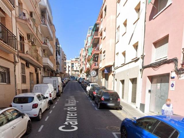 PISO EN SANTA COLOMA DE GRAMENET