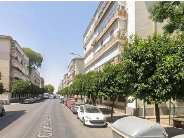 PISO EN SEVILLA