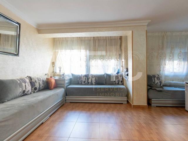 PISO EN TERRASSA, 2 HABITACIONES, ANTES 3, COMPLETAMENTE EXTERIO JUNTO AL TERRASSA PLAÇA