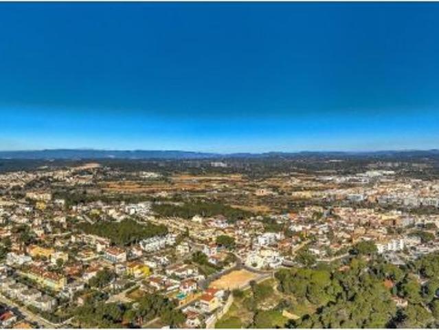 PISO EN TORREDEMBARRA