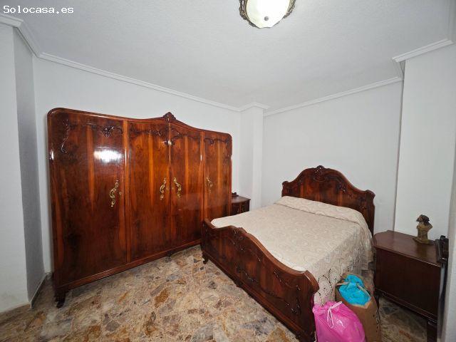 Piso en Torrevieja centro con 4 habitaciones