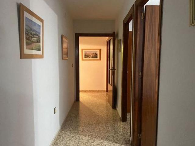 Piso en Valdepasillas: 3 Dormitorios y Baños, Ideal Estudiantes Disponible Próximo Curso