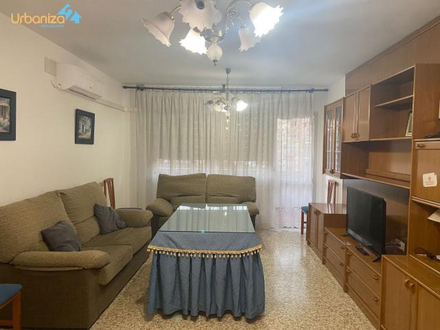 Piso en Valdepasillas Estudiantes Disponible 1 Habitacion consultar condiciones preferible una chica