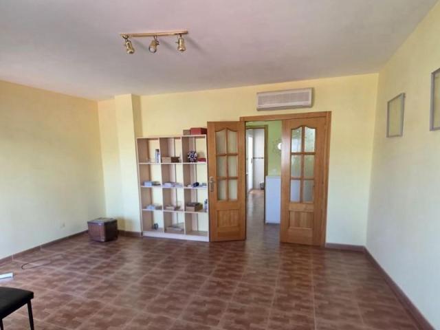 Piso en venta Mengibar