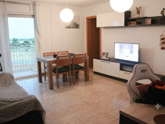 Piso en venta Montbrió del Camp