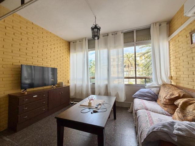 Piso en venta. Alicante