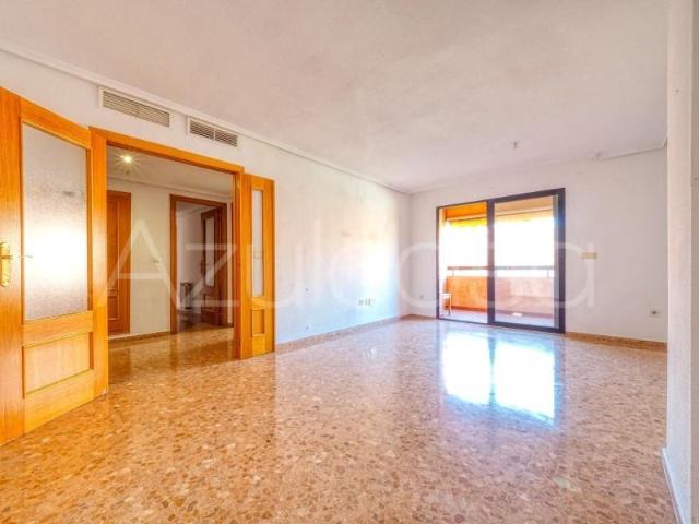 Piso en venta Alicante