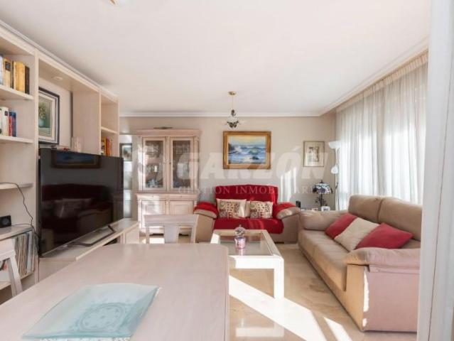 Piso en venta Almería