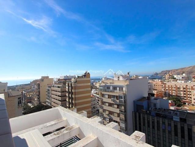 Piso en venta Almería