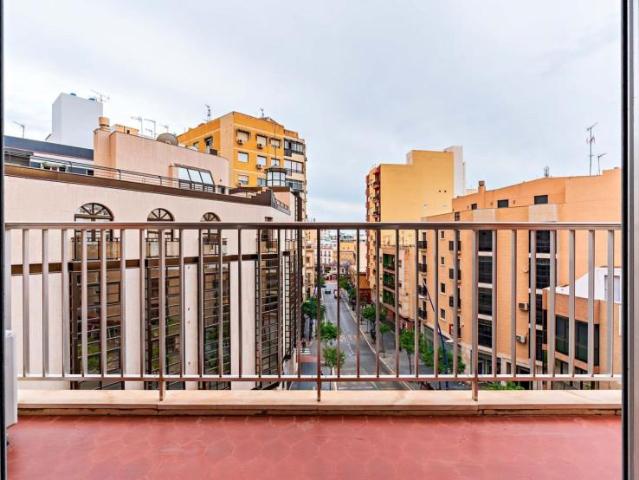 Piso en venta Almería
