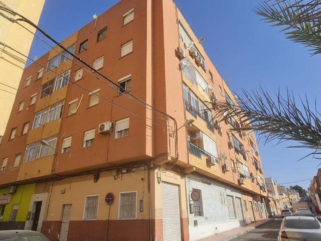 Piso en venta Almería