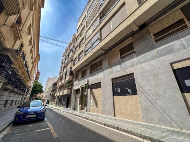 Piso en venta Almería