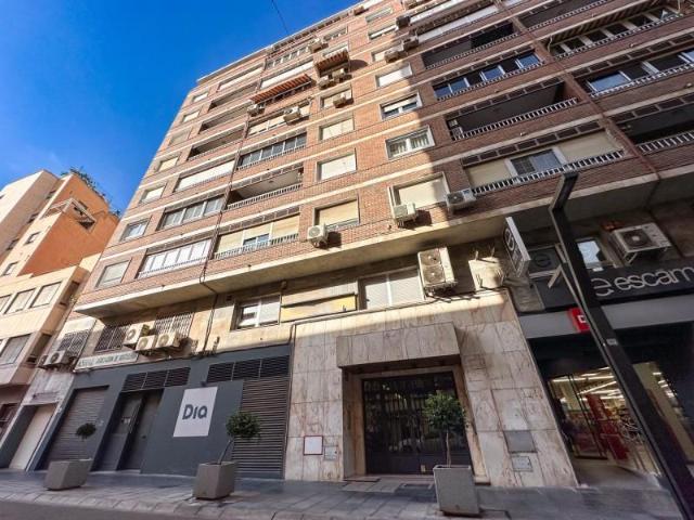 Piso en venta Almería
