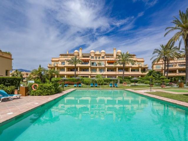 Piso en venta Benahavís