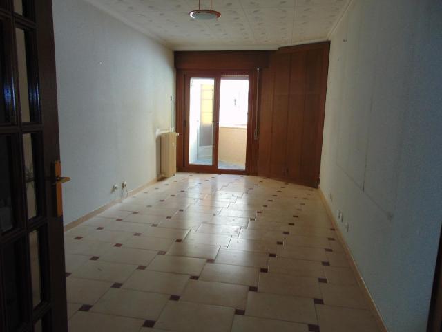 PISO EN VENTA CALLE PEDRO HEREDIA ZONA BARRIO SALAMANCA FUENTE DEL BERRO