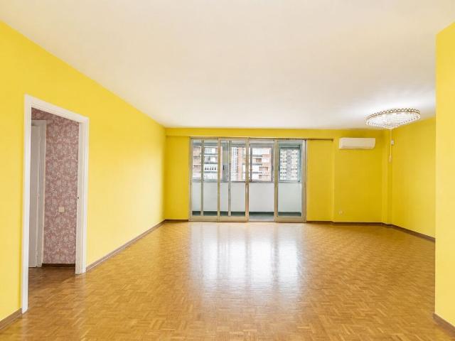 Piso en venta, Ciudad Lineal Costillares, Madrid