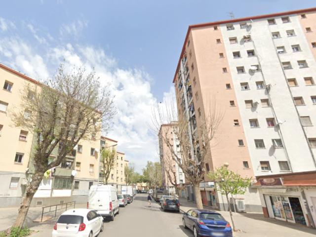 Piso en venta con 65 m2, 3 dormitorios en Badalona