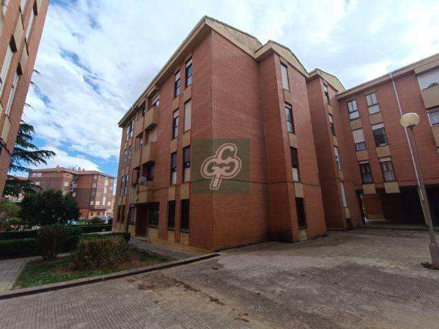 Piso en venta con 73 m2, 3 dormitorios en Benavente, Benavente