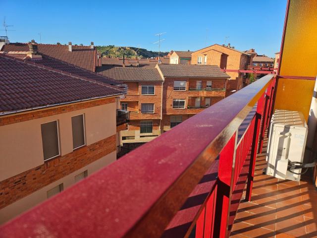 Piso en venta con 90 m2, 3 dormitorios en San Lorenzo Segovia