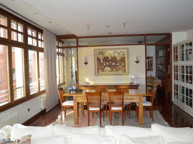 Piso en venta con 200 m2, 3 dormitorios en Centro Oviedo Capital, Milán Pumarín
