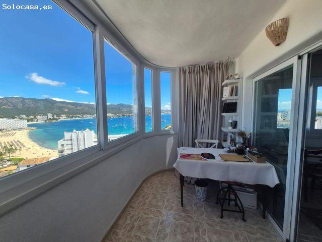 Piso en venta con impresionantes vistas al mar y a la montaña
