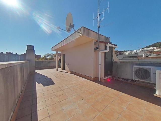 Piso en venta con inquilino – Carrer del Treball – Gavà 08850