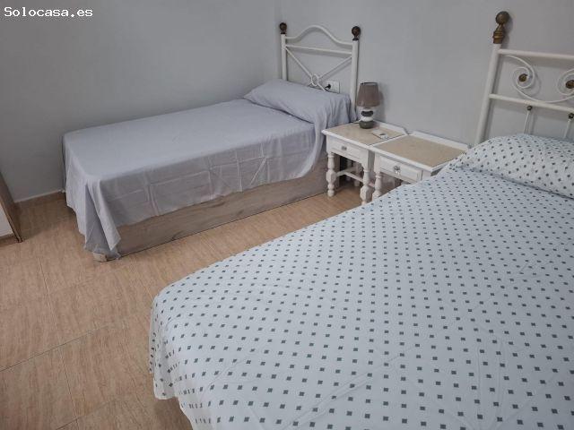 Piso en venta de tres dormitorios y dos baños a 300 metros de la playa de Fuengirola