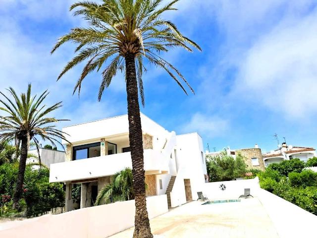Piso en Venta en Muga Gran Reserva Badia