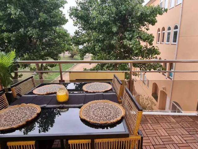 Piso en Venta en Muga Gran Reserva Badia