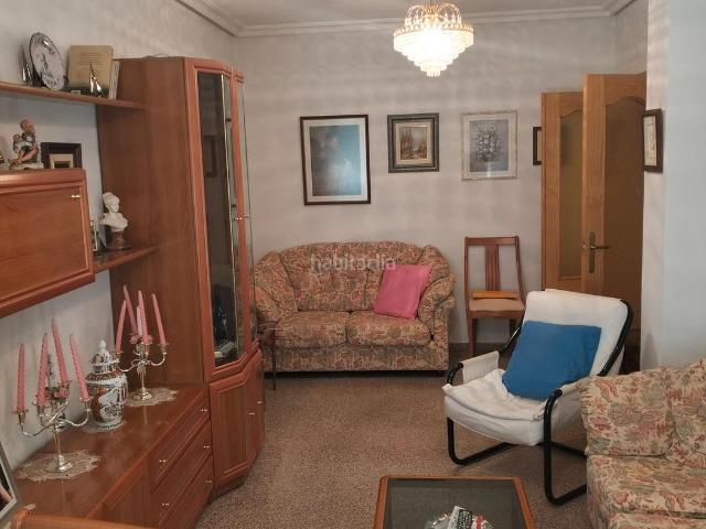 Piso en venta en Munera. ? Piso en la calle mayor de Munera. Pisos.